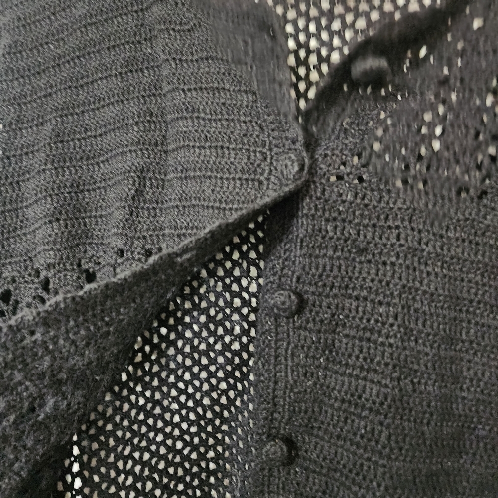 Vintage Tiara black crochet buttondown cardigan - Picture 4 of 7
